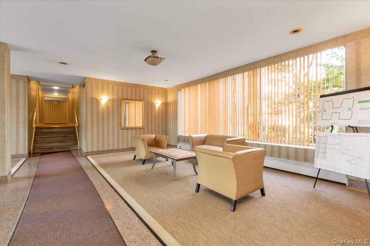 80-35 Springfield Blvd # 4F, Oakland Gardens, NY 11364