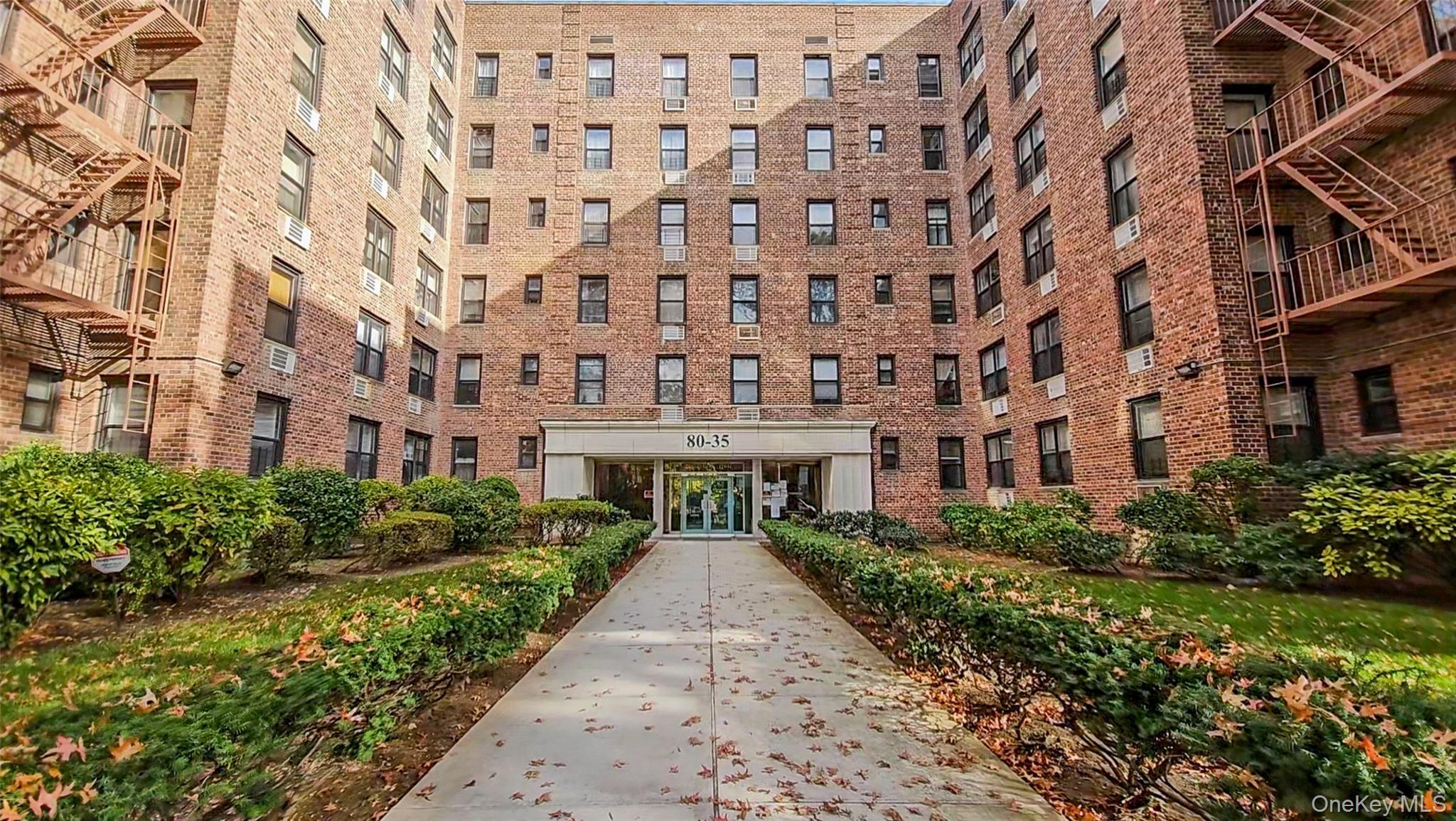 80-35 Springfield Blvd # 4F, Oakland Gardens, NY 11364