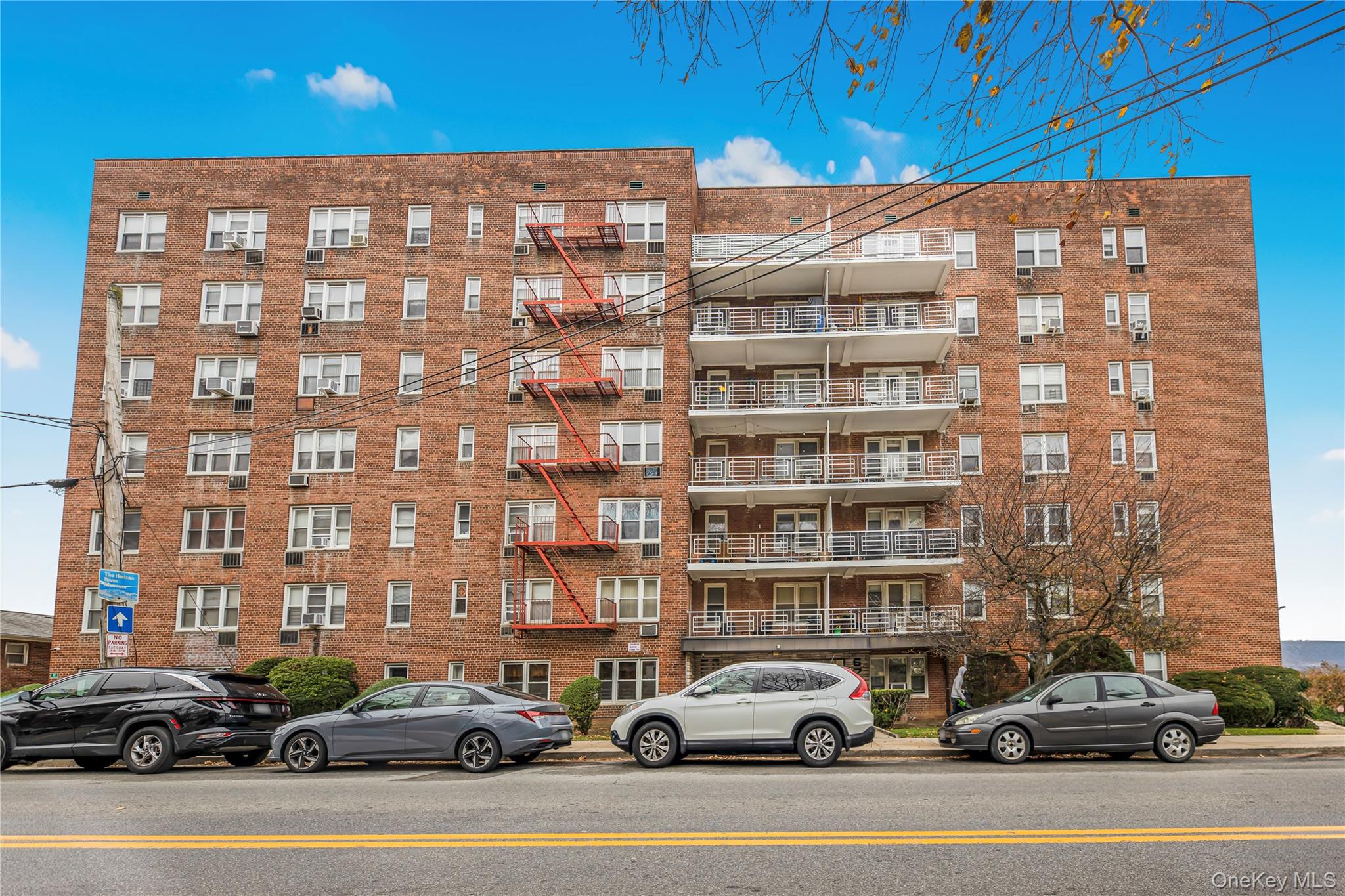 679 Warburton Avenue # 1M, Yonkers, NY 10701