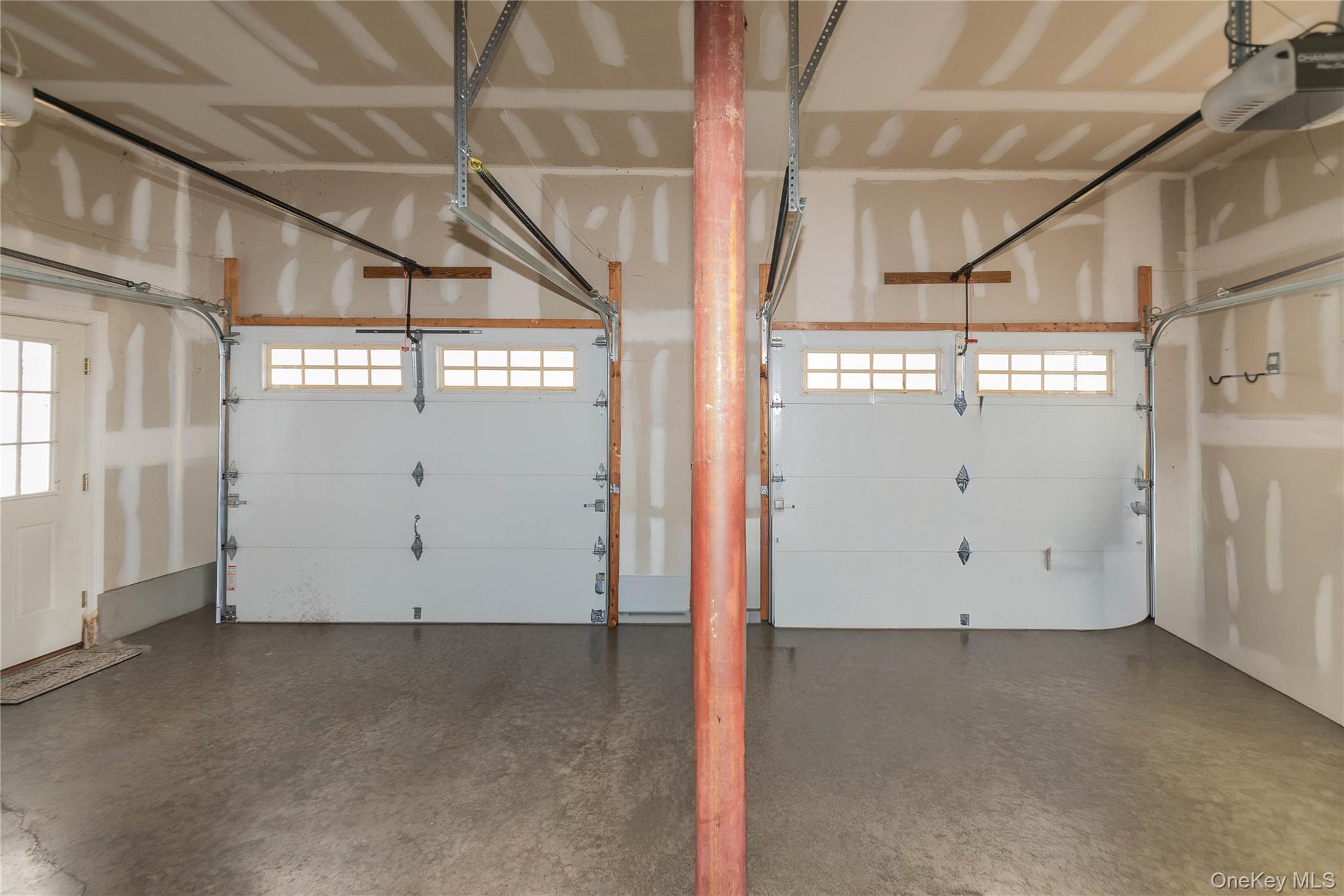 93 Glen Rock Circle, Highland, NY 12528