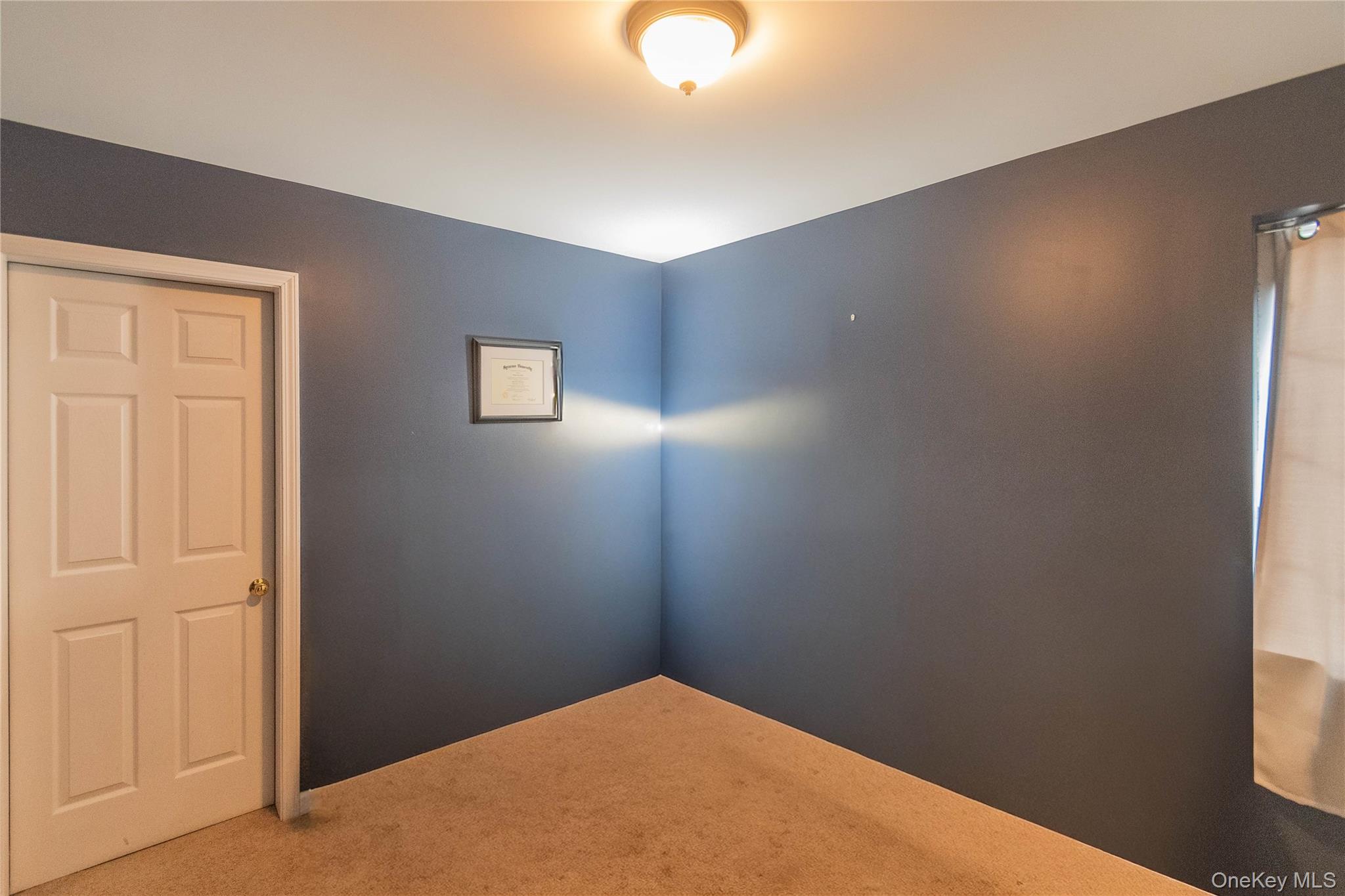 93 Glen Rock Circle, Highland, NY 12528