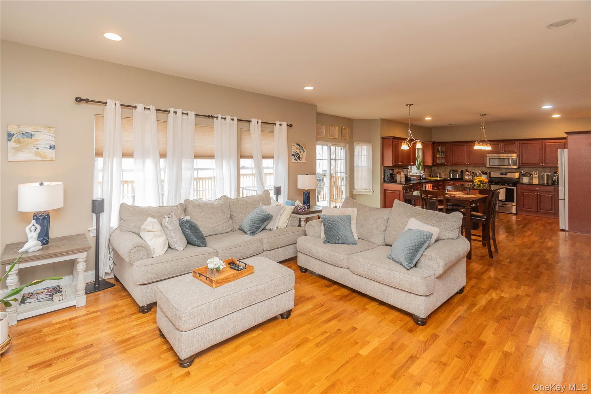 93 Glen Rock Circle, Highland, NY 12528