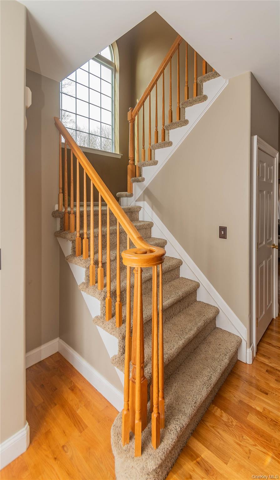 93 Glen Rock Circle, Highland, NY 12528