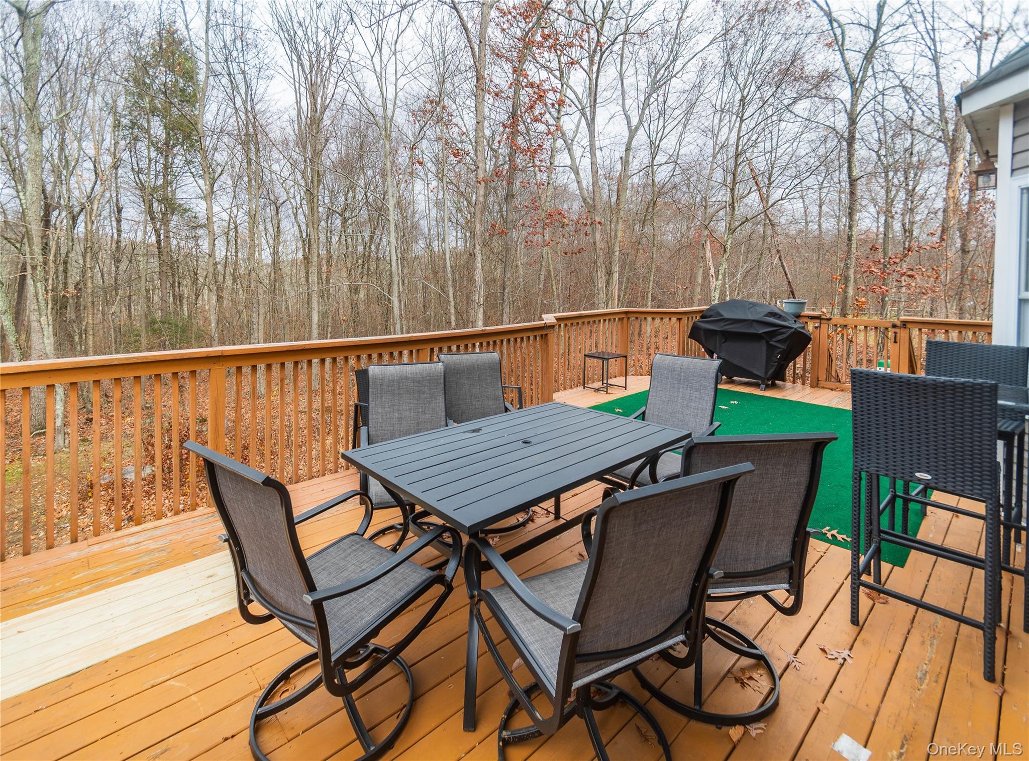 93 Glen Rock Circle, Highland, NY 12528