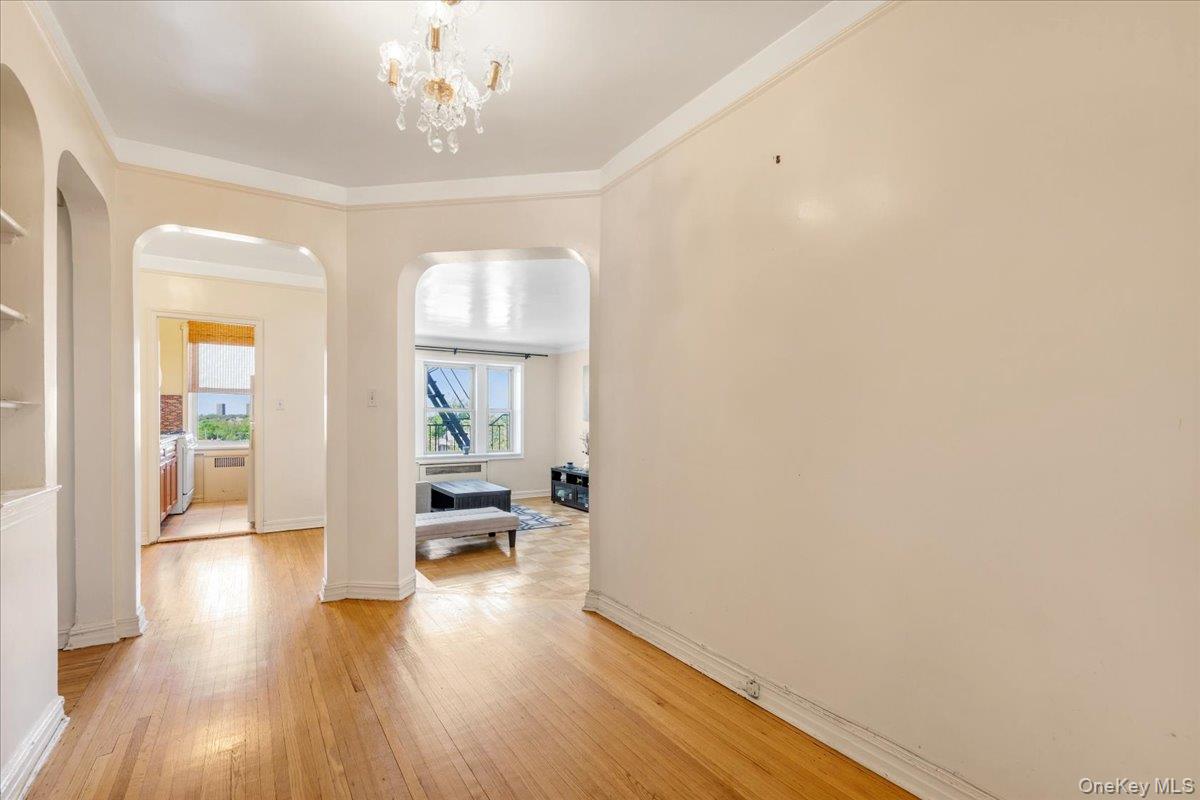 84-49 168th Street # #4S, Jamaica Hills, NY 11432