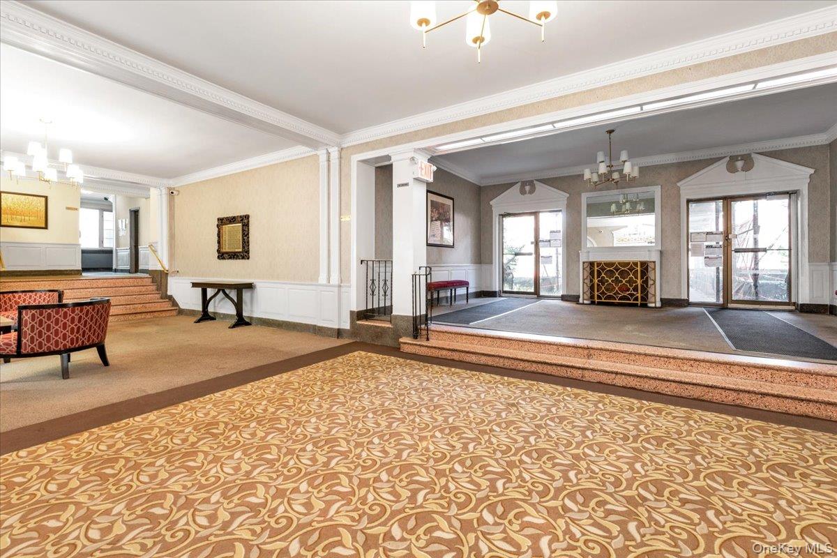 84-49 168th Street # #4S, Jamaica Hills, NY 11432