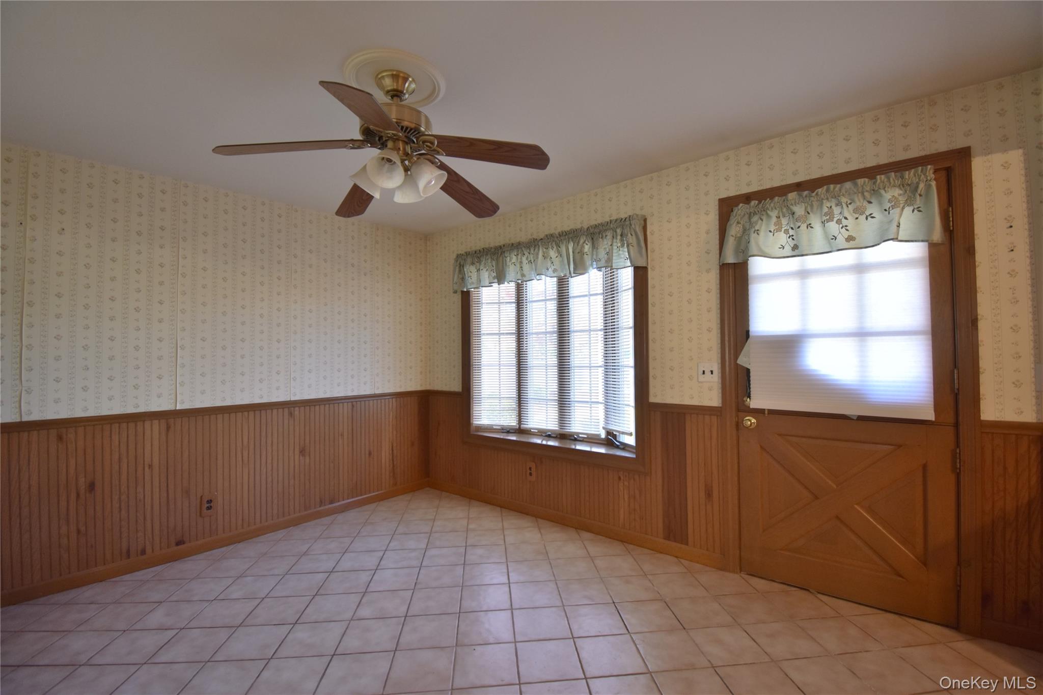 297 Clarice Boulevard, Holbrook, NY 11741