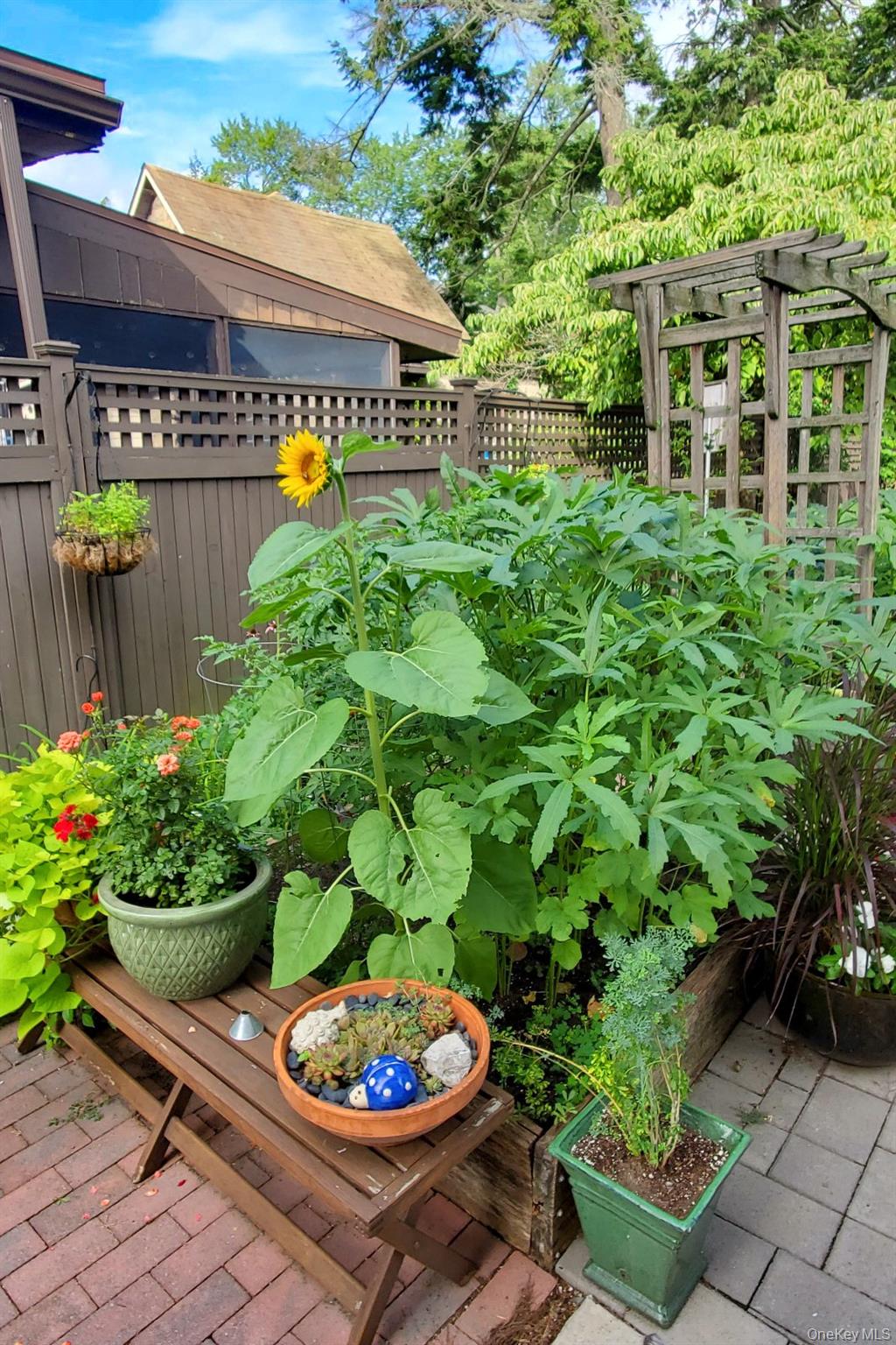 361 Albany Avenue, Kingston, NY 12401