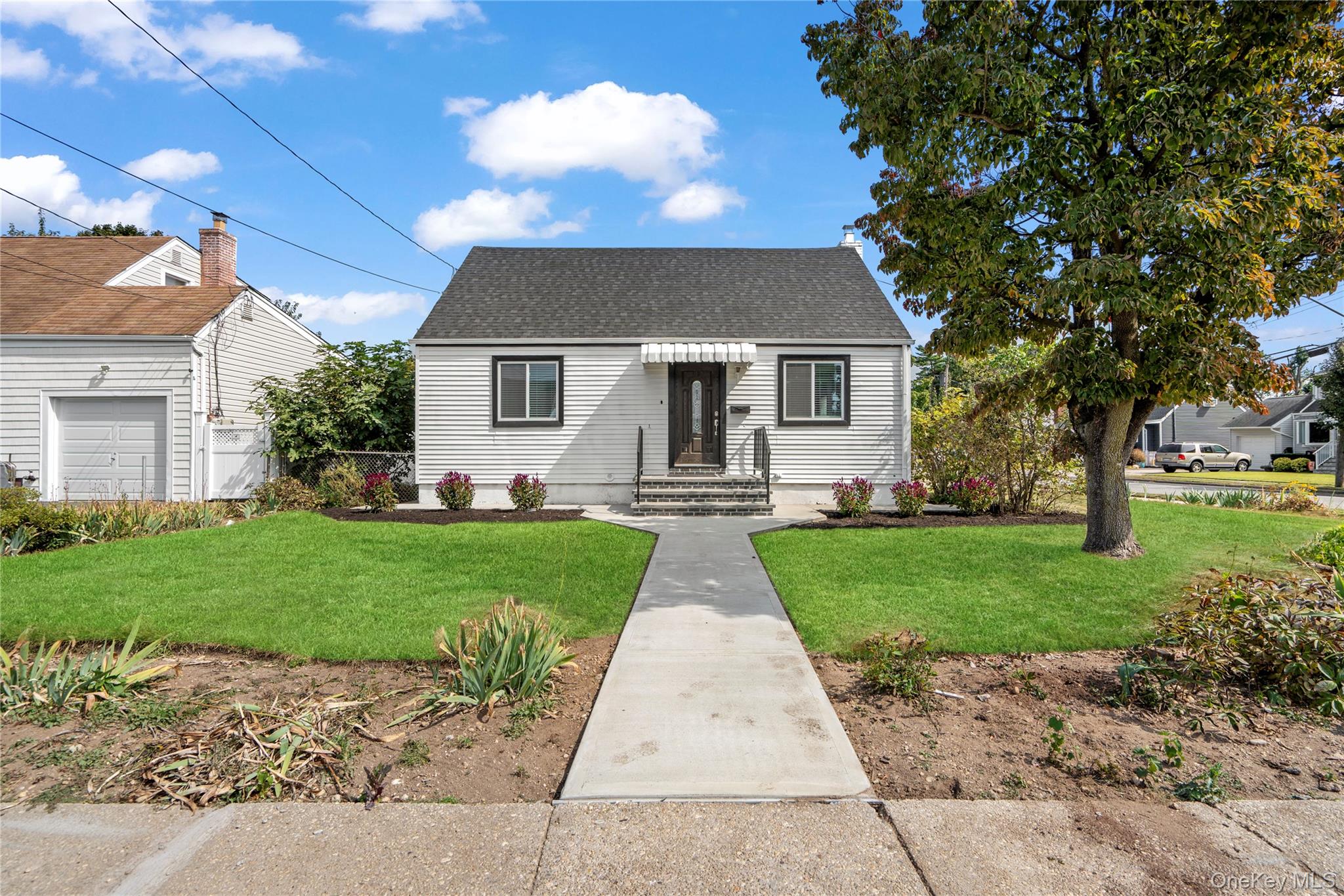 1 Center Court, Bethpage, NY 11714