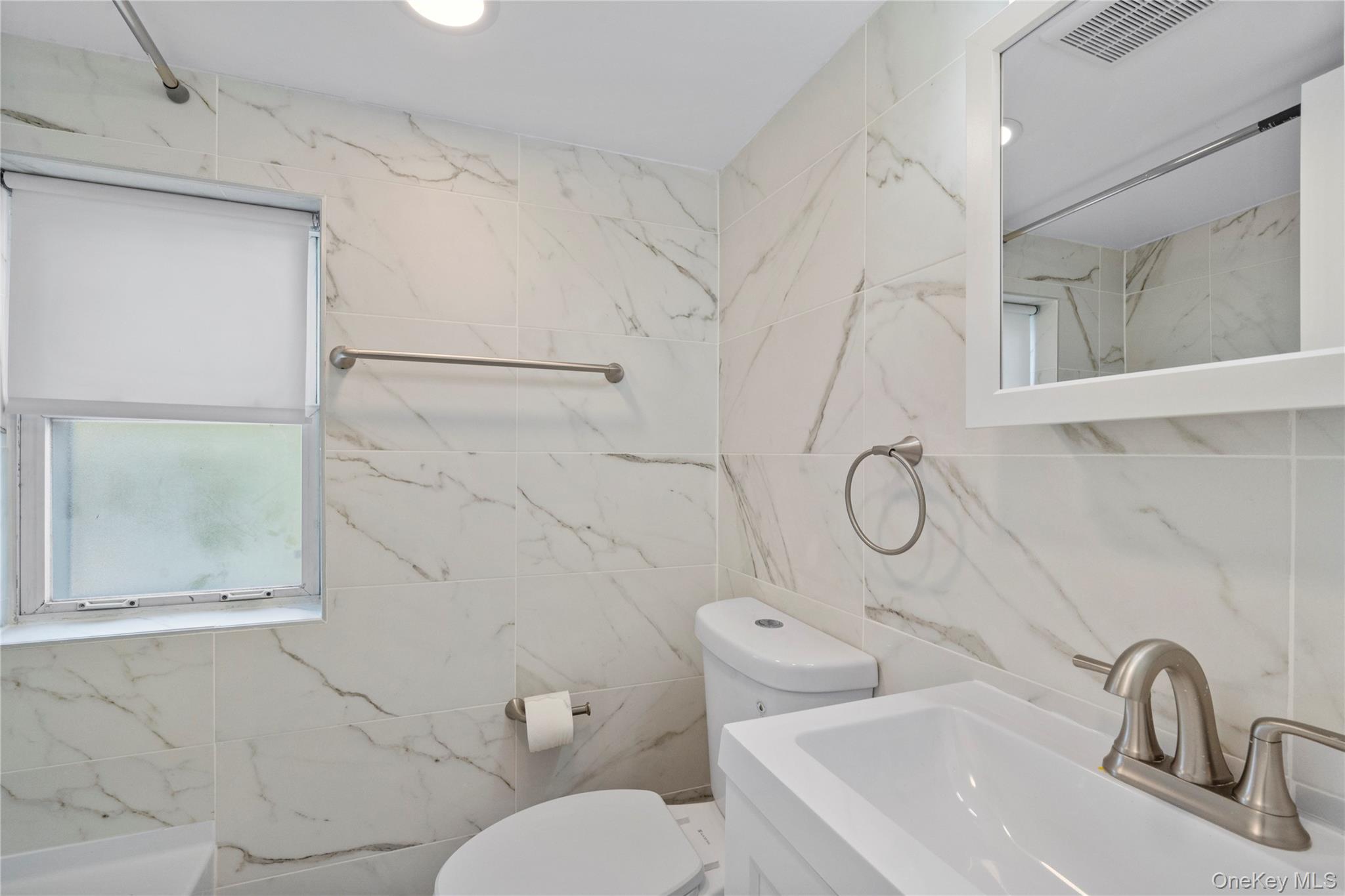 1 Center Court, Bethpage, NY 11714