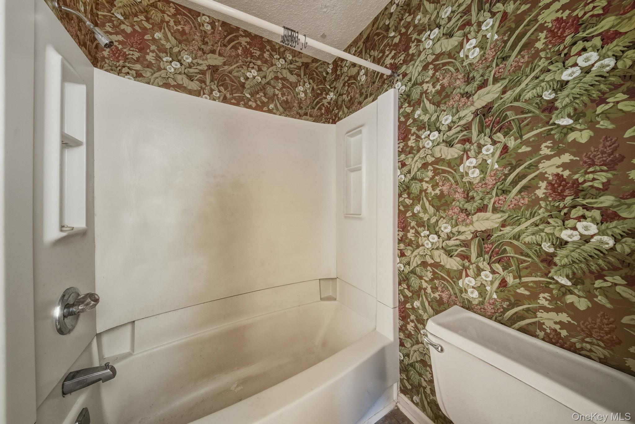 4 Fox Run, Woodridge, NY 12789