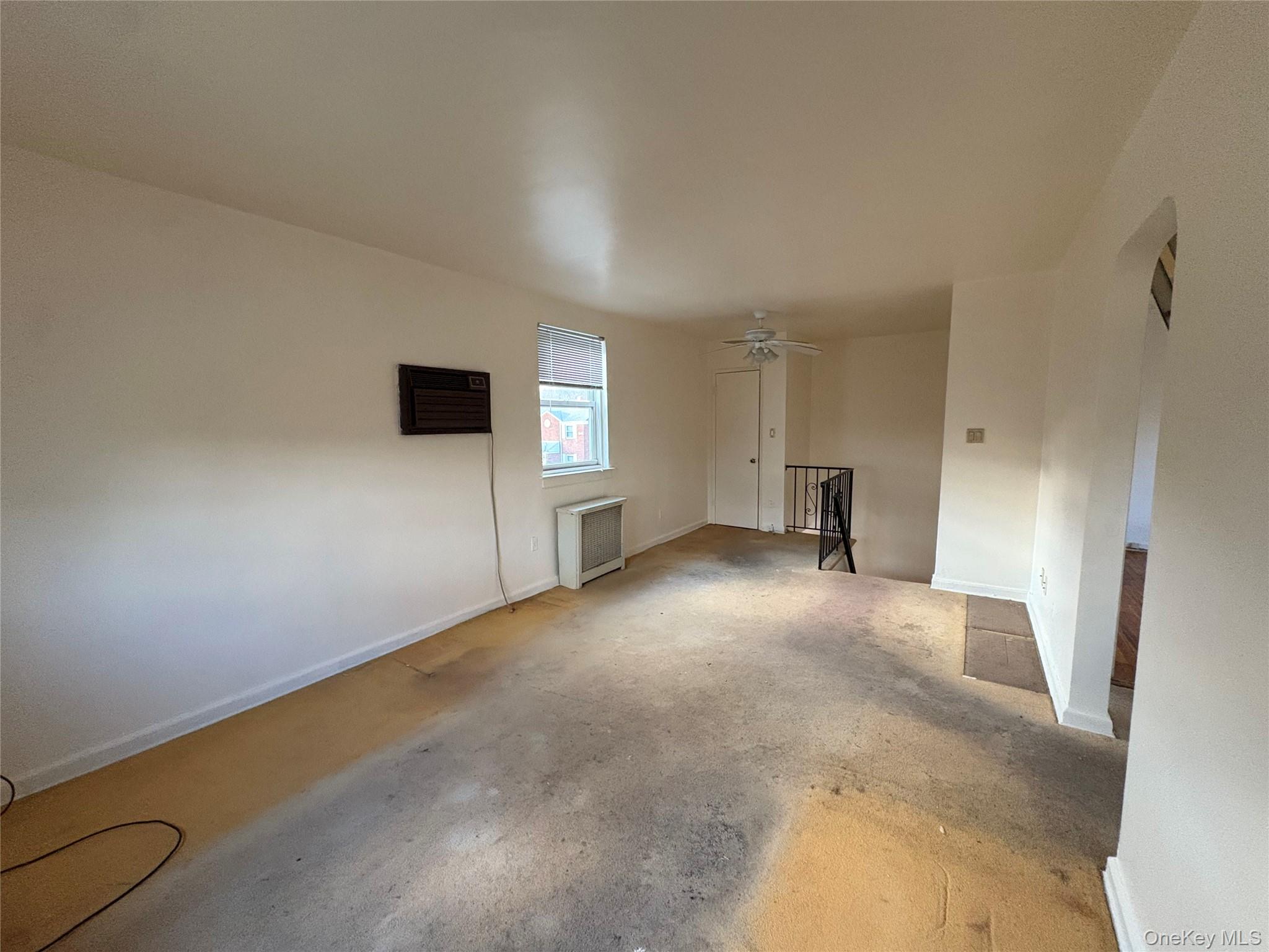 263-18 73 Avenue # 2nd Floor, Glen Oaks, NY 11004