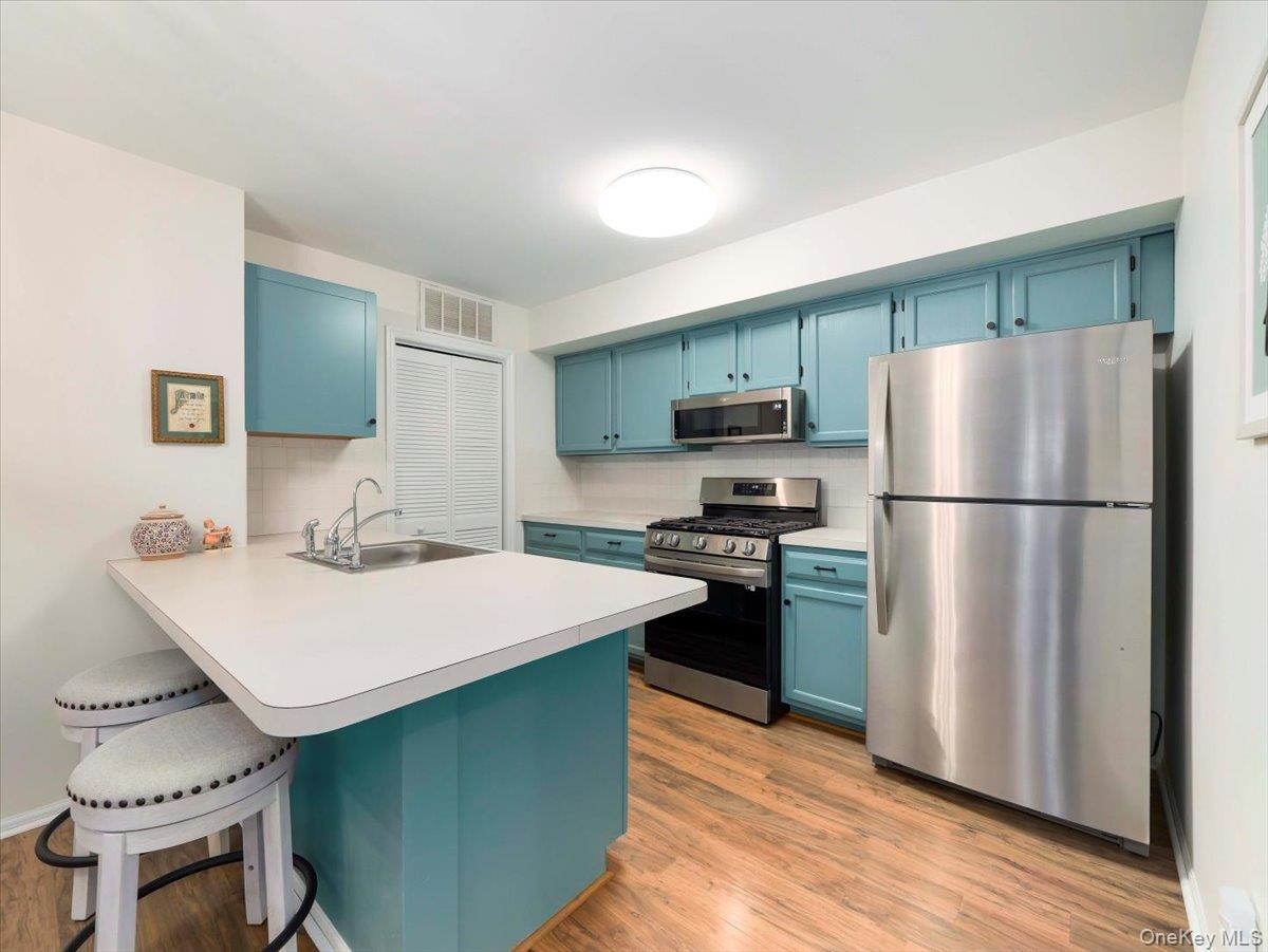 460 E Crooked Hill Road, Pearl River, NY 10965