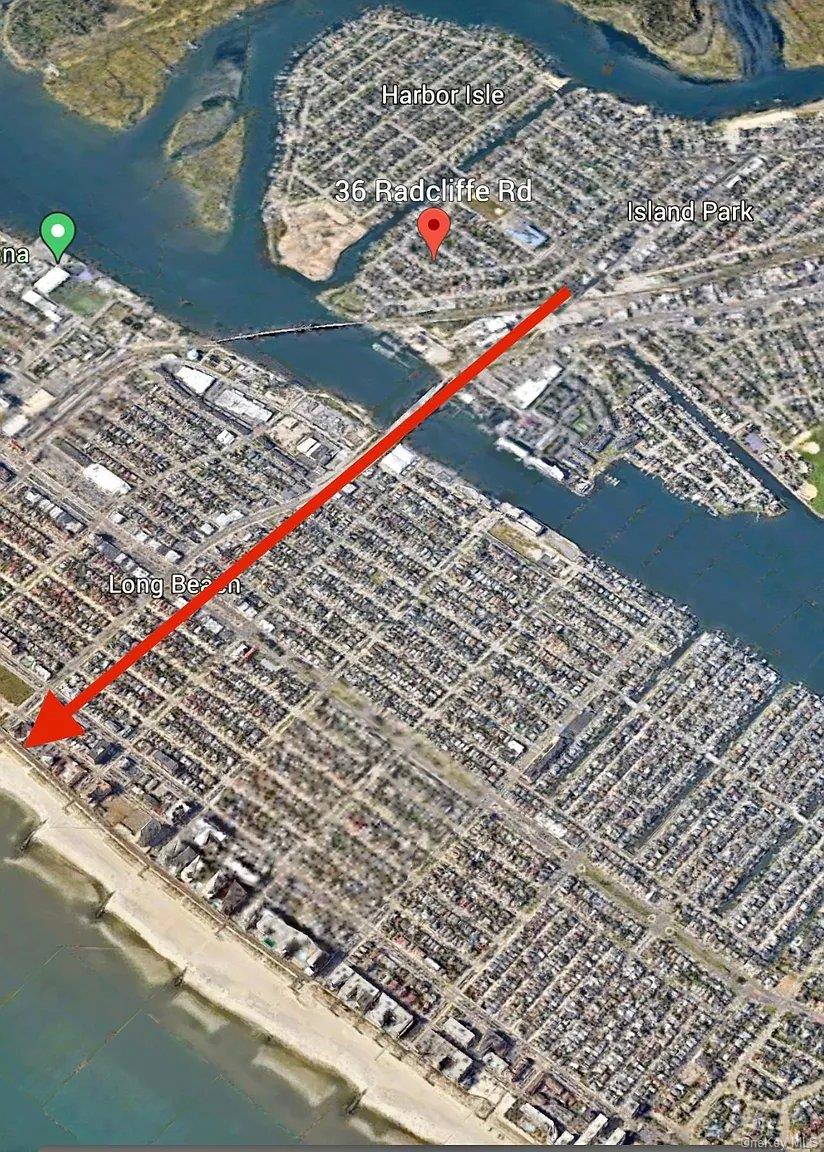 36 Radcliffe Road # 1, Island Park, NY 11558