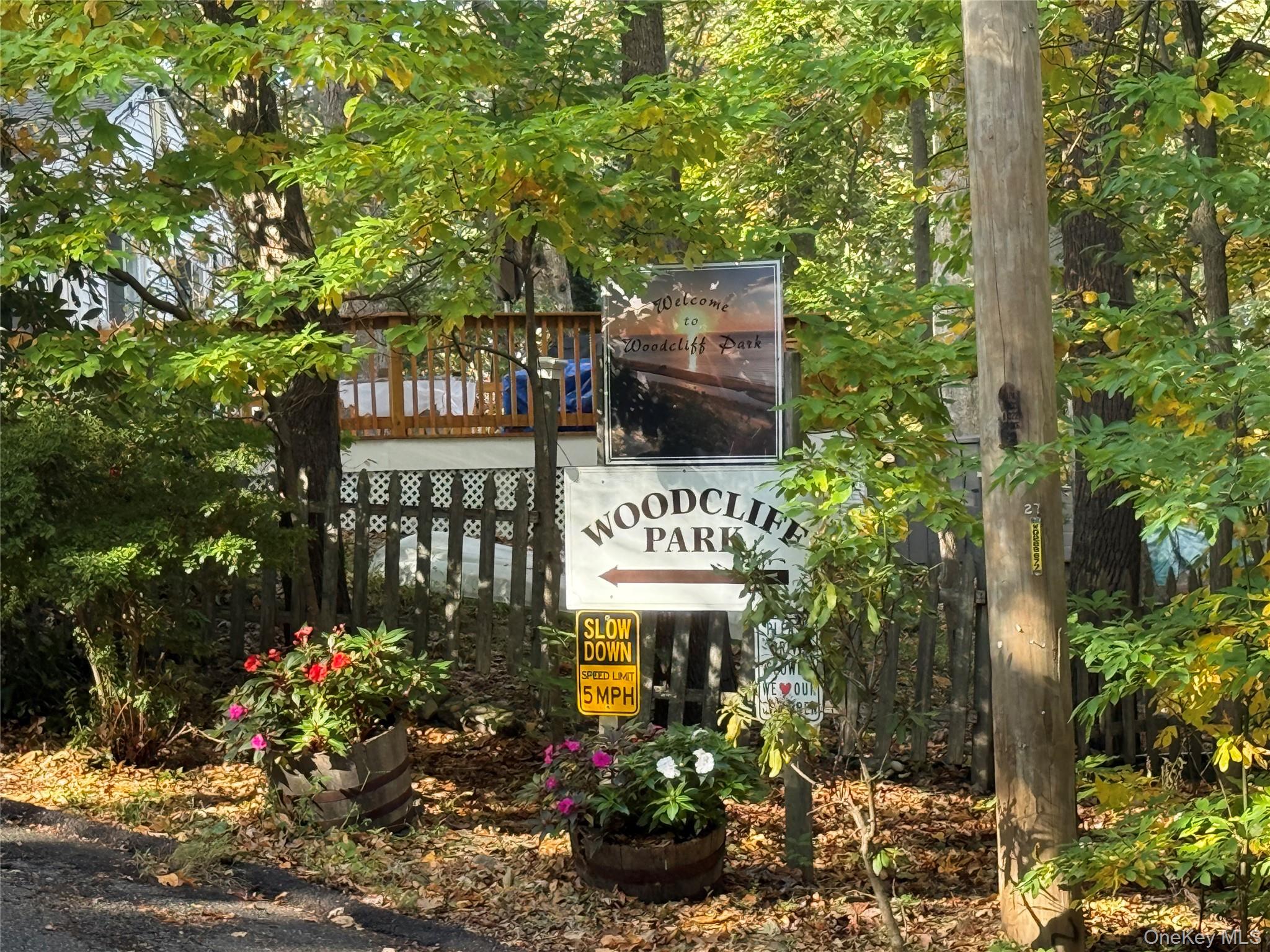 15 Whalers Path, Baiting Hollow, NY 11933