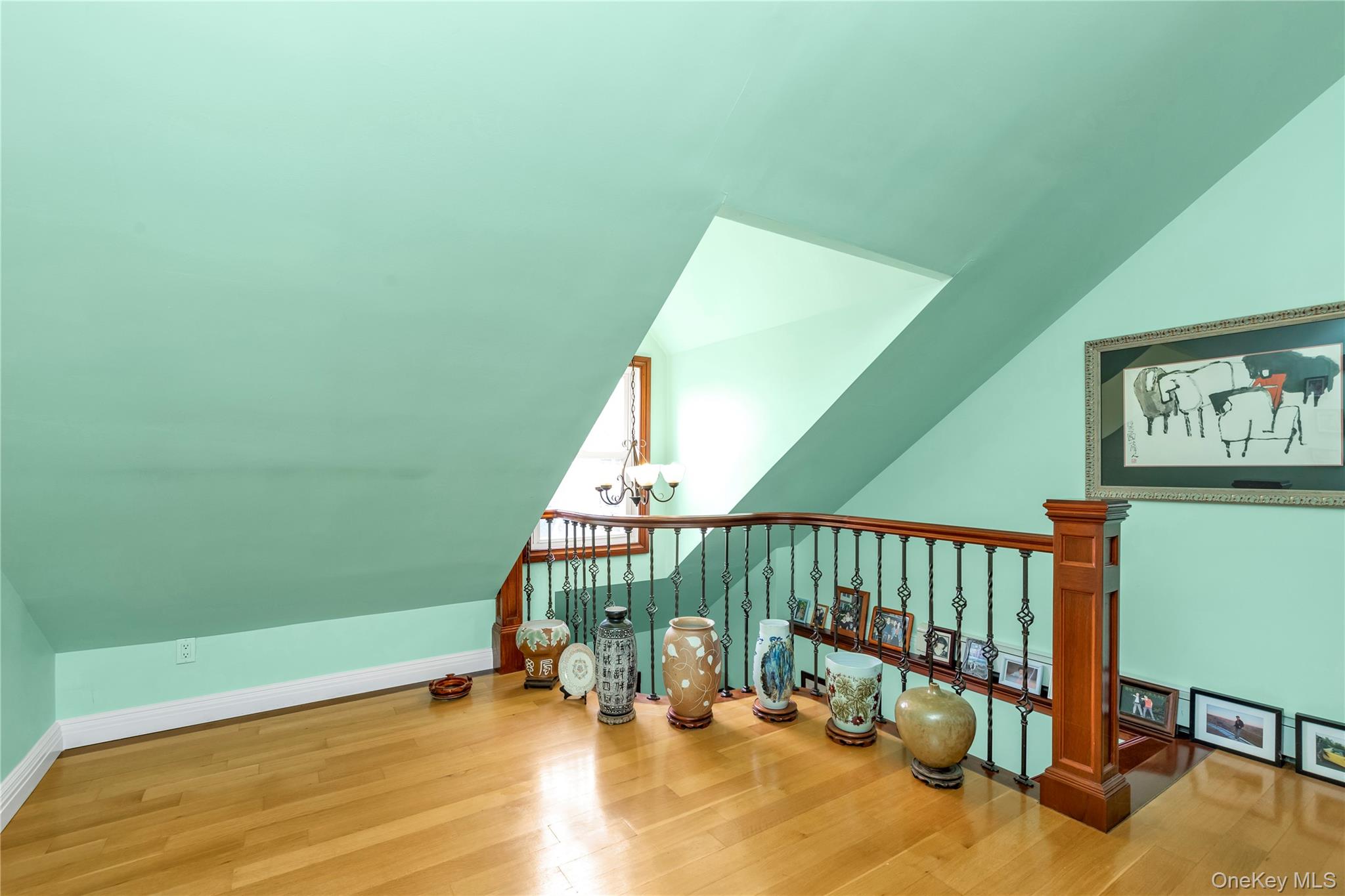 590 Langley, West Hempstead, NY 11552