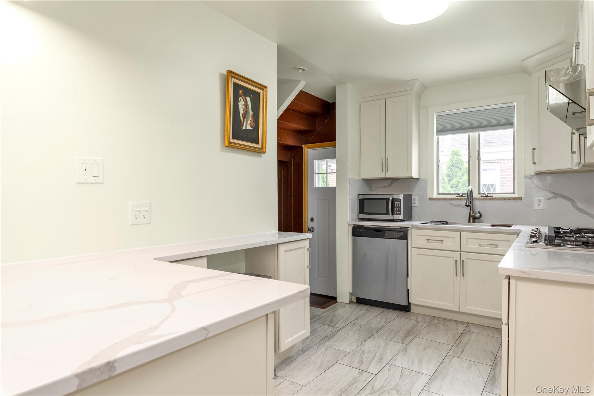 590 Langley, West Hempstead, NY 11552