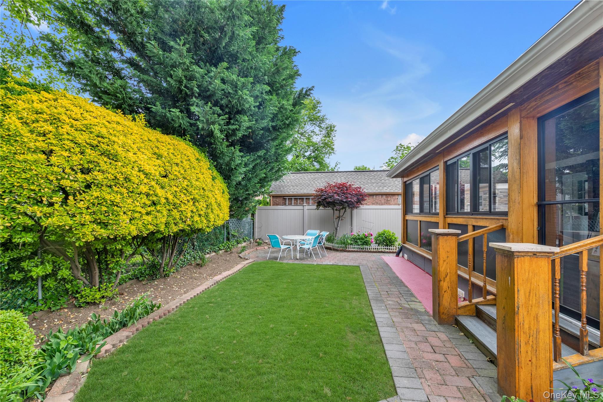 590 Langley, West Hempstead, NY 11552