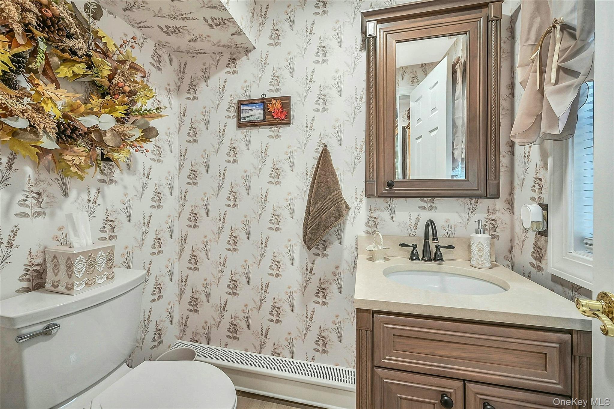 15 Shore Road, Mount Sinai, NY 11766