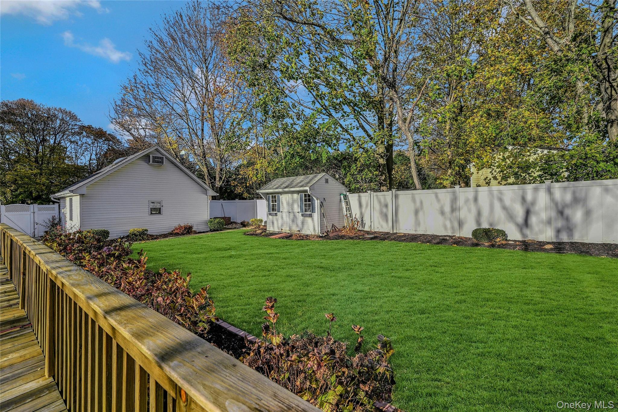 15 Shore Road, Mount Sinai, NY 11766