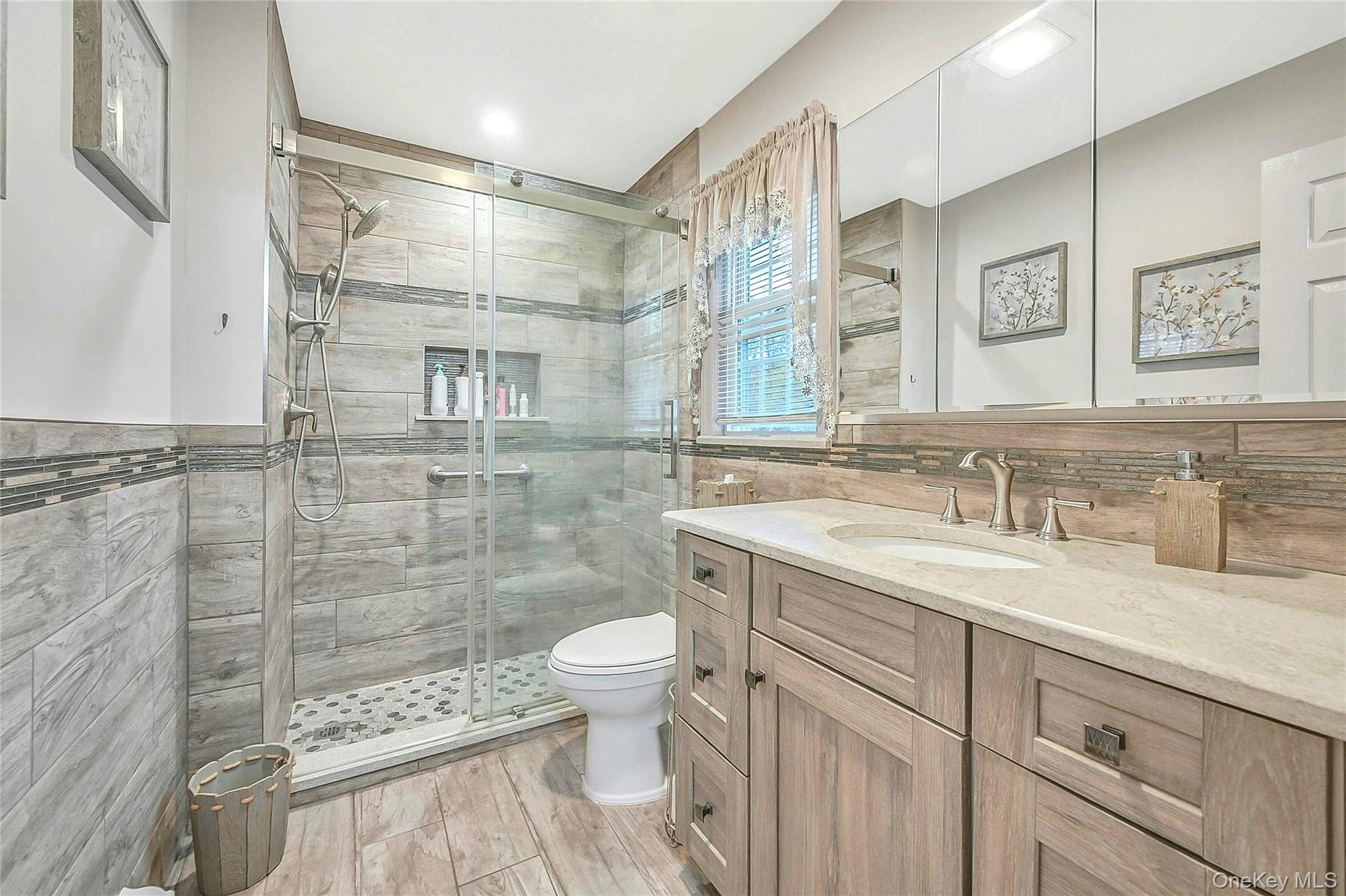 15 Shore Road, Mount Sinai, NY 11766