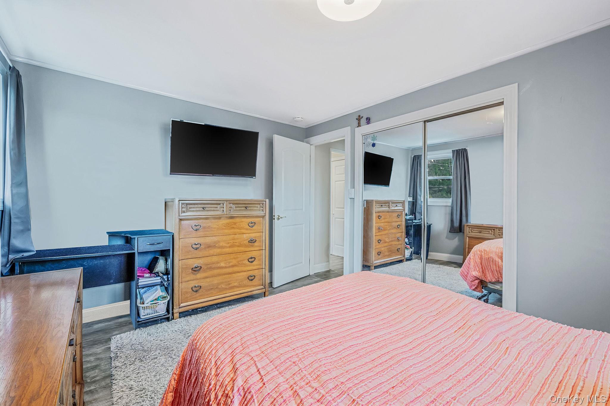 287 Clearmeadow Drive, East Meadow, NY 11554