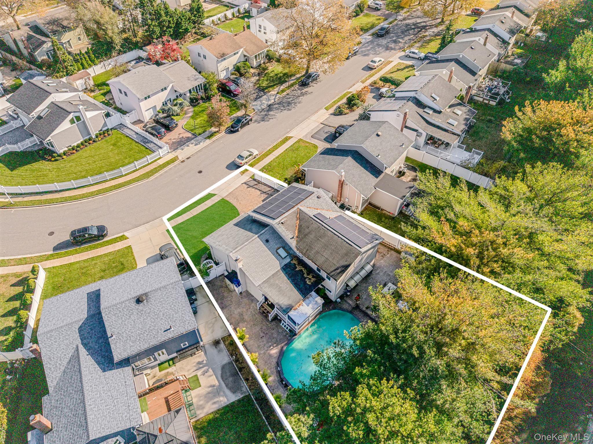 287 Clearmeadow Drive, East Meadow, NY 11554