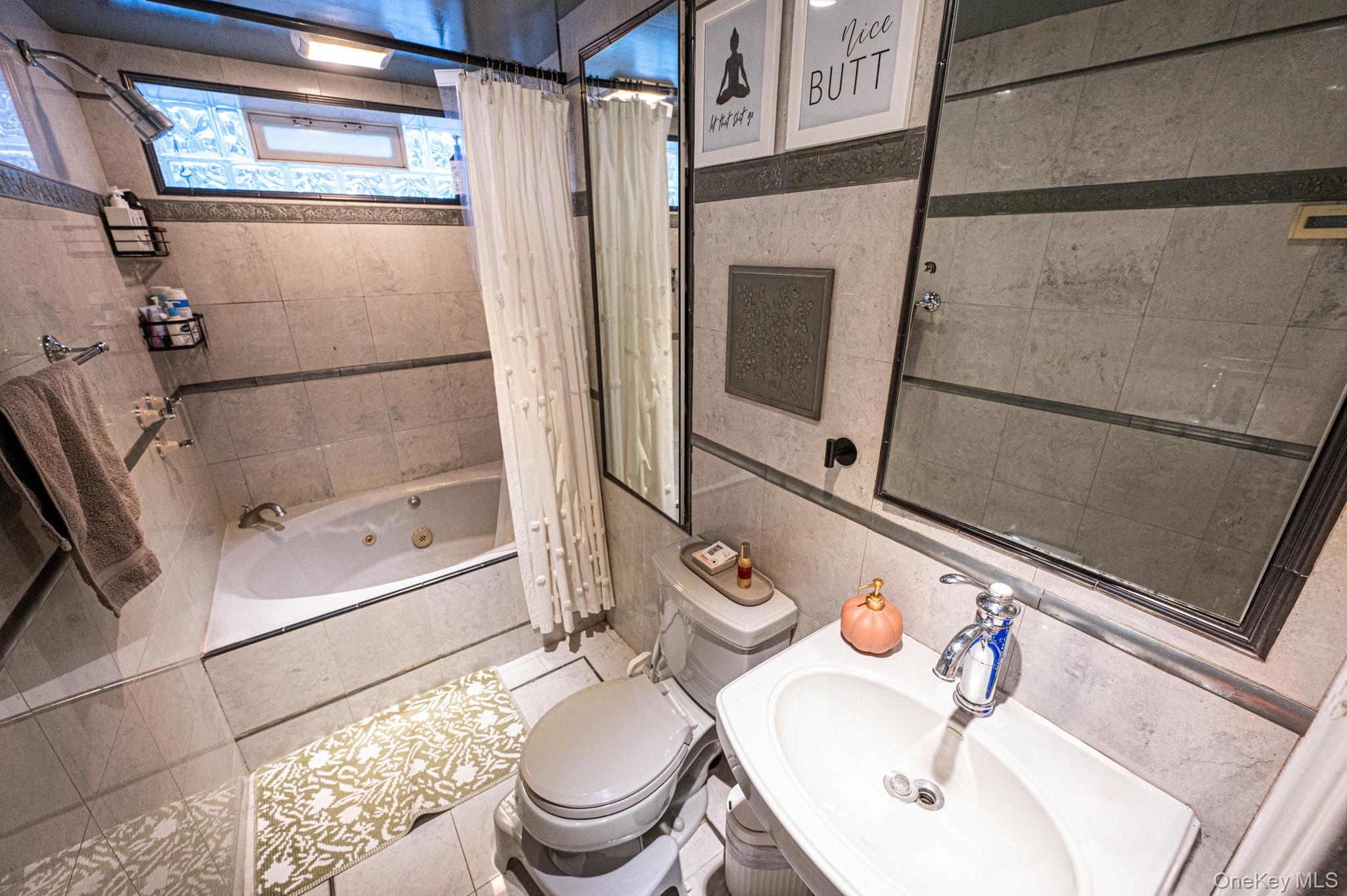 287 Clearmeadow Drive, East Meadow, NY 11554