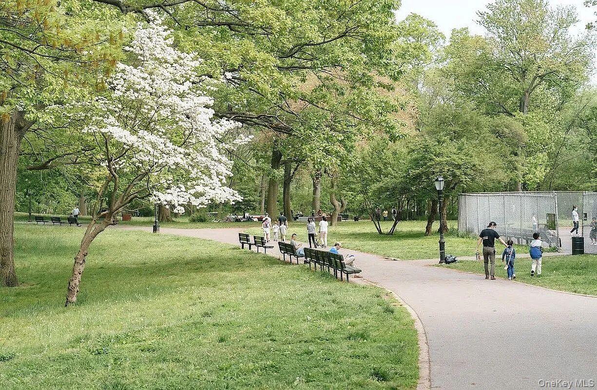 5423 153rd Street, Flushing, NY 11355