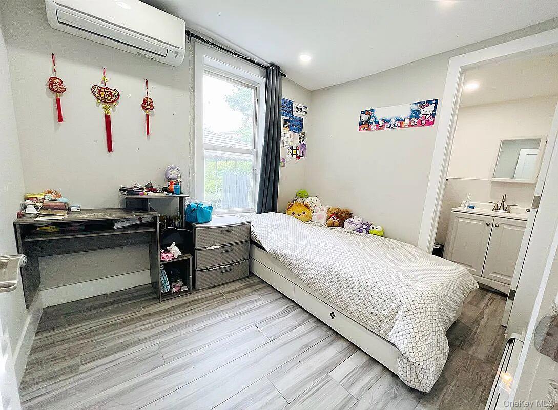 5423 153rd Street, Flushing, NY 11355