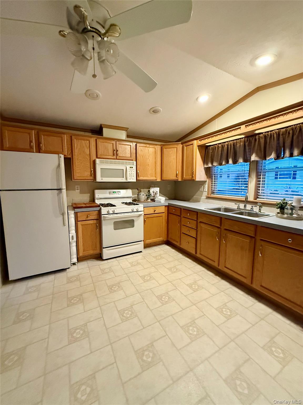 17 N Mountain View, Stony Point, NY 10980