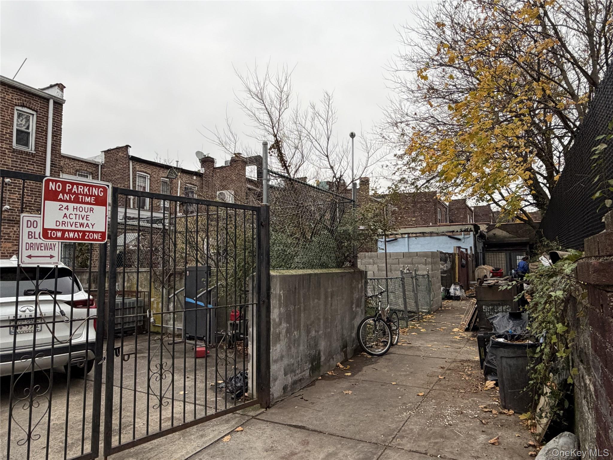 11106 Farmers Boulevard, Saint Albans, NY 11412