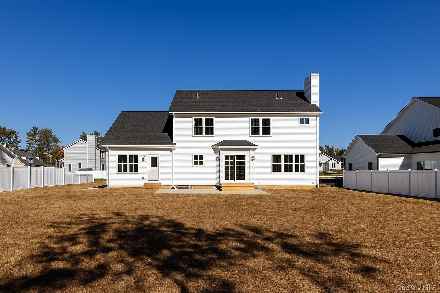 12 Fox Run Court, Ridge, NY 11961