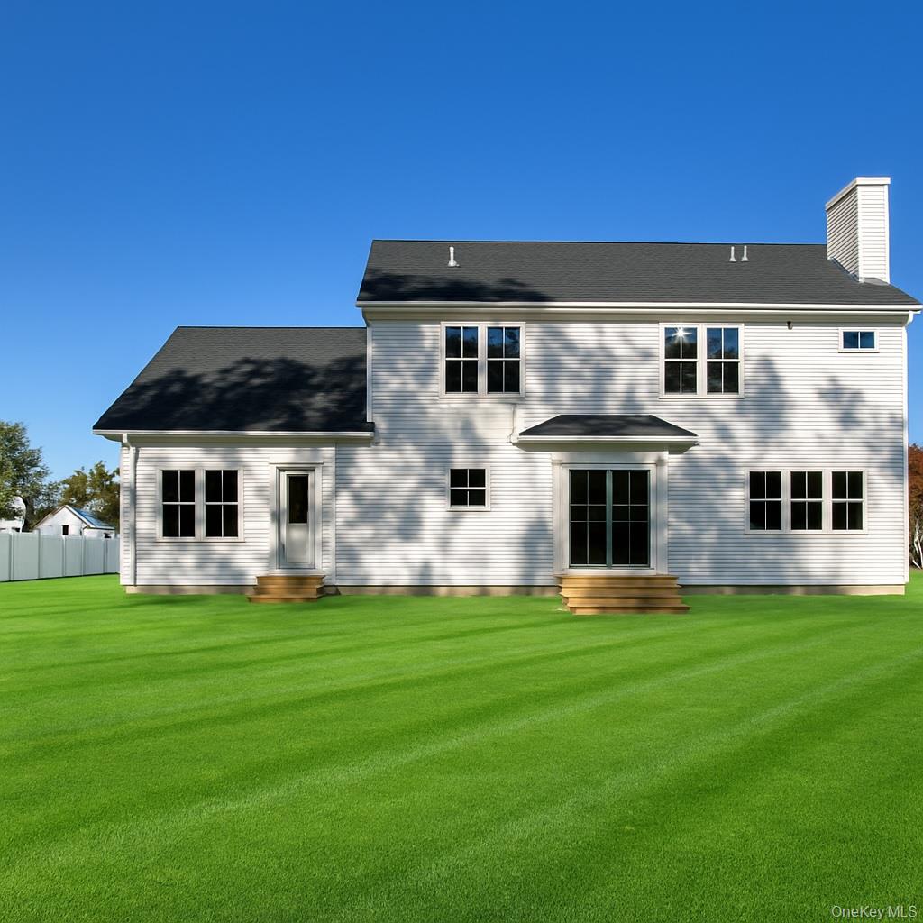 12 Fox Run Court, Ridge, NY 11961