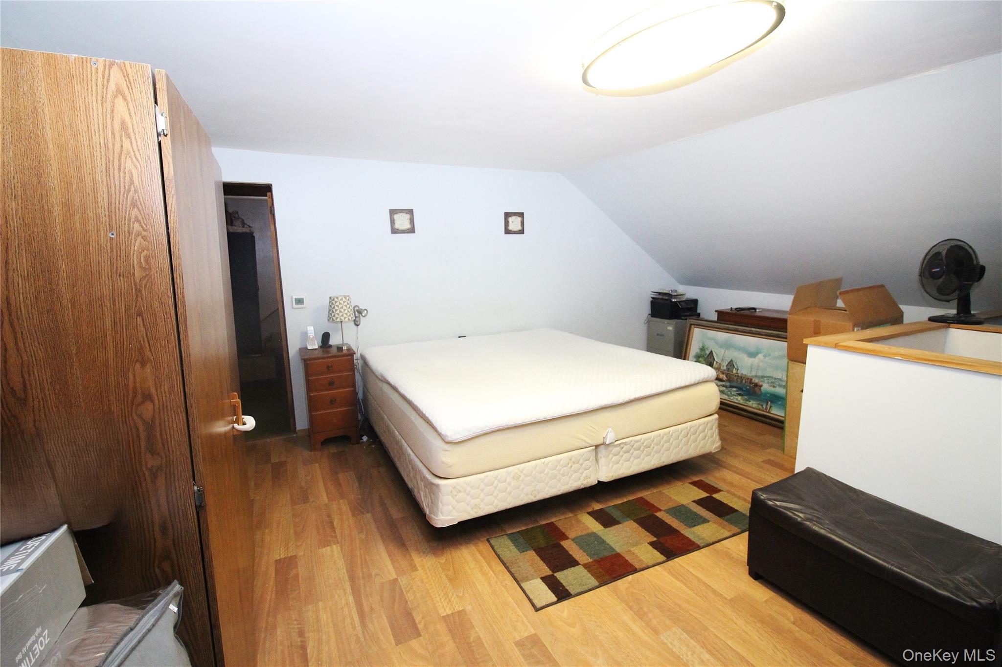 878 County Line Road, Amityville, NY 11701