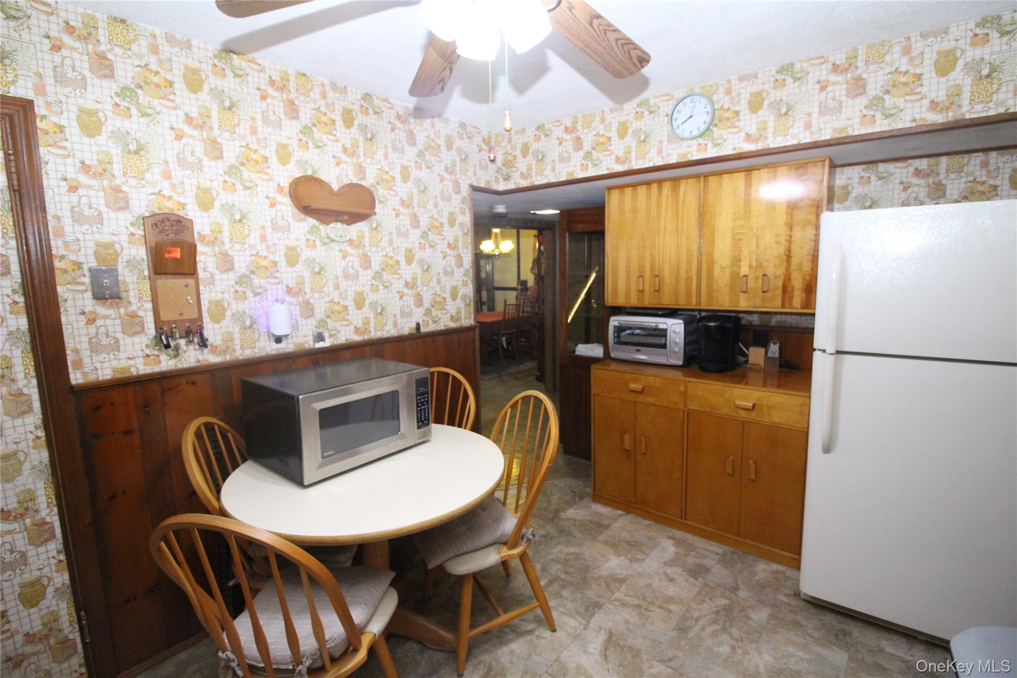 878 County Line Road, Amityville, NY 11701