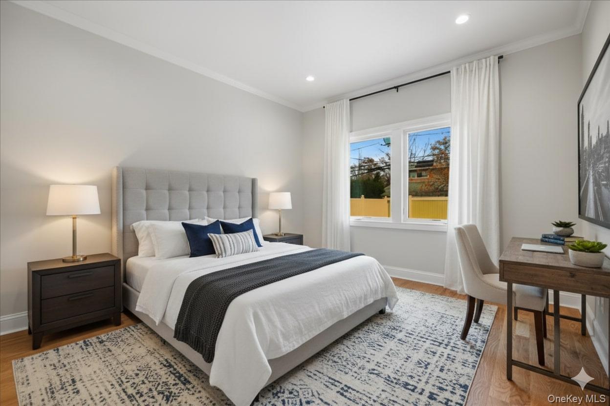 39 Cobalt Lane, Westbury, NY 11590