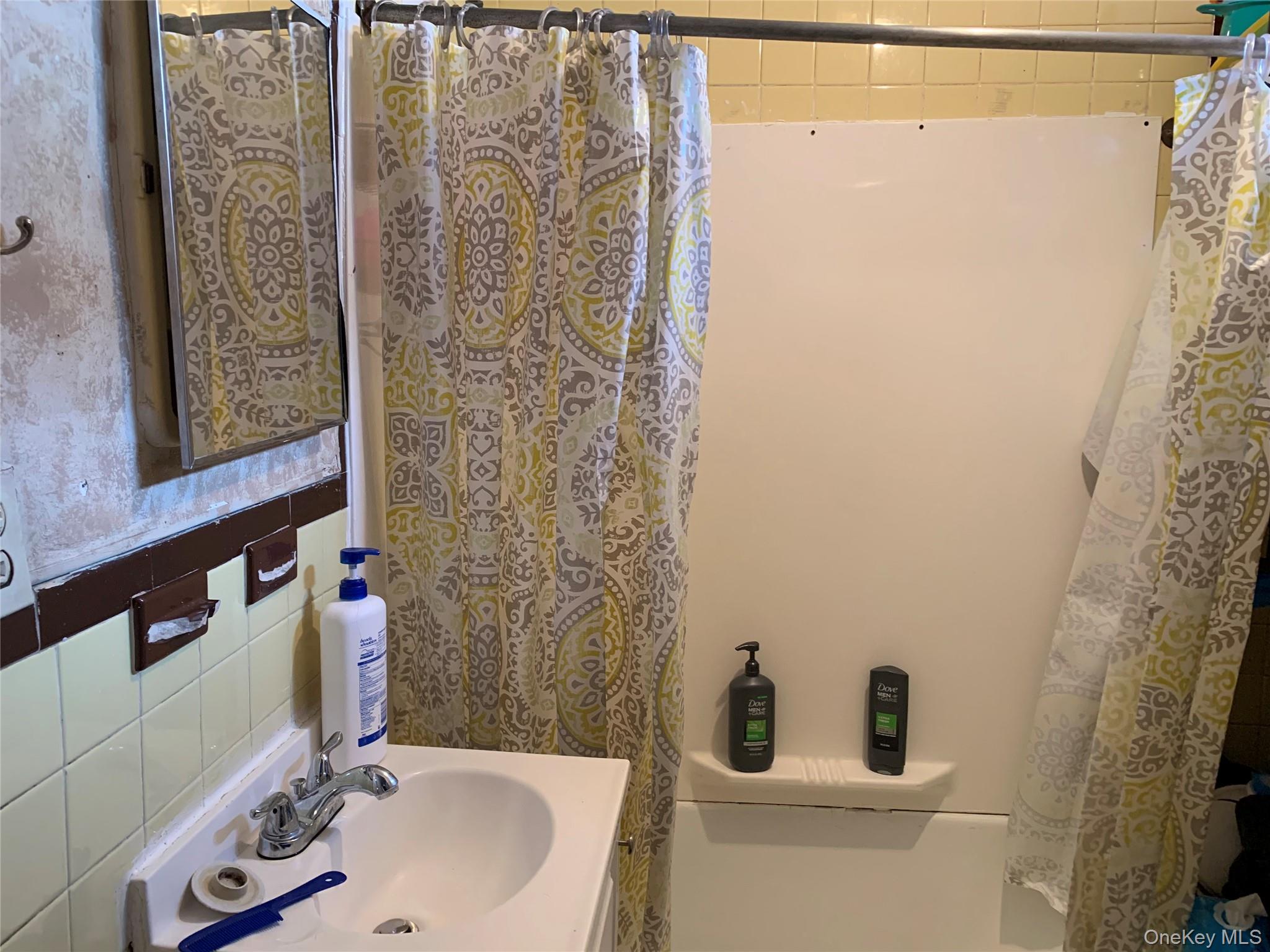 43-20 Junction Boulevard, Corona, NY 11368