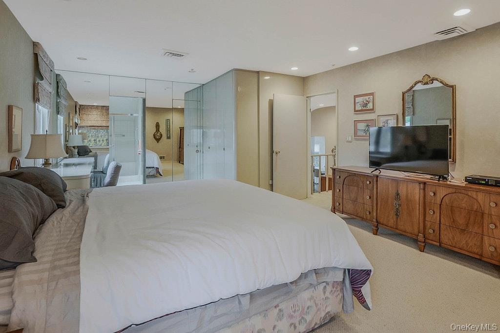 1 Fulton Place, Jericho, NY 11753