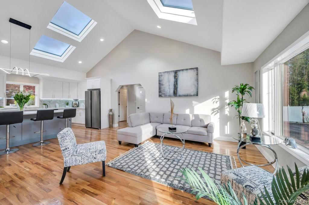 100 Old Northport Road, Kings Park, NY 11754