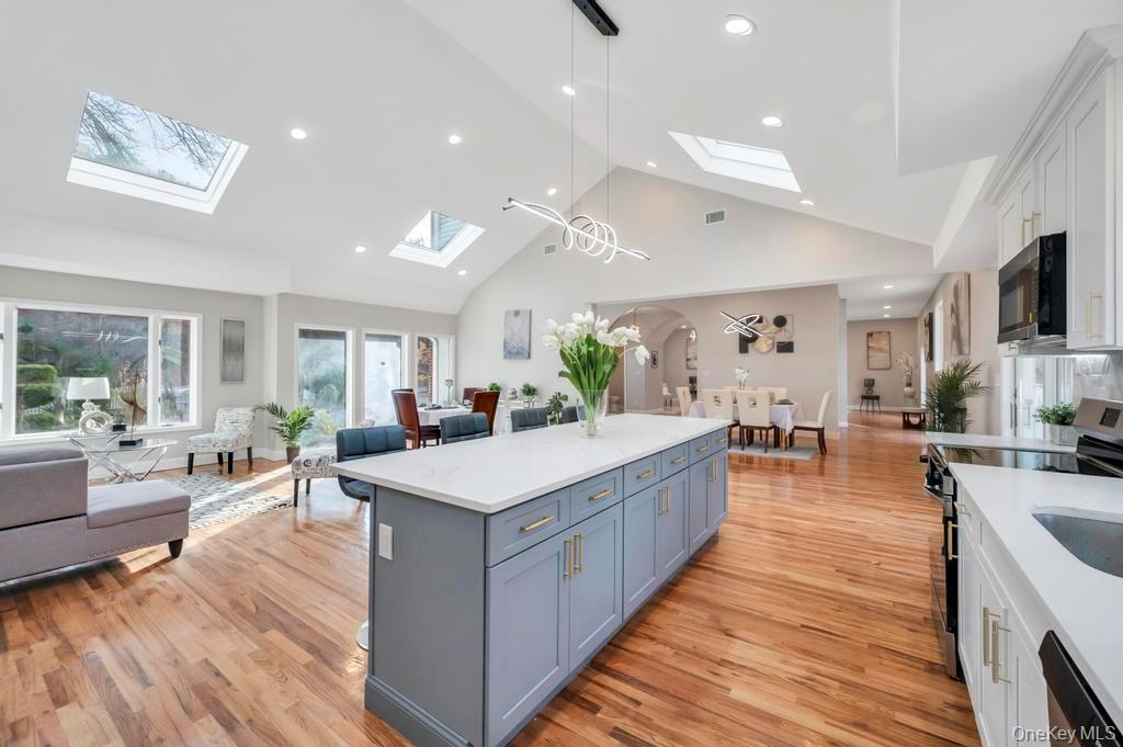 100 Old Northport Road, Kings Park, NY 11754