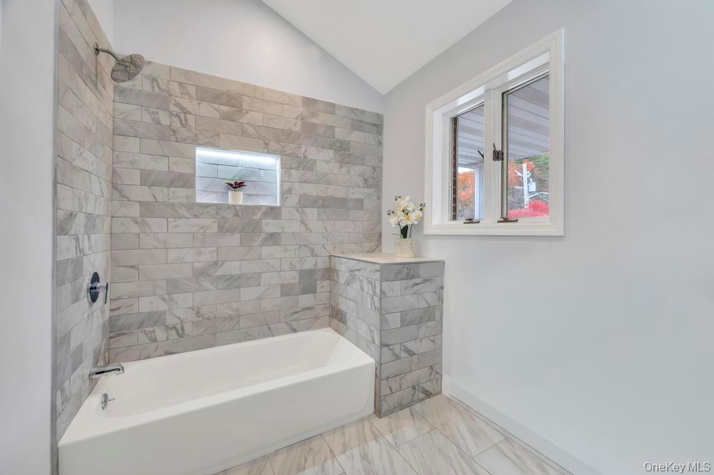 100 Old Northport Road, Kings Park, NY 11754