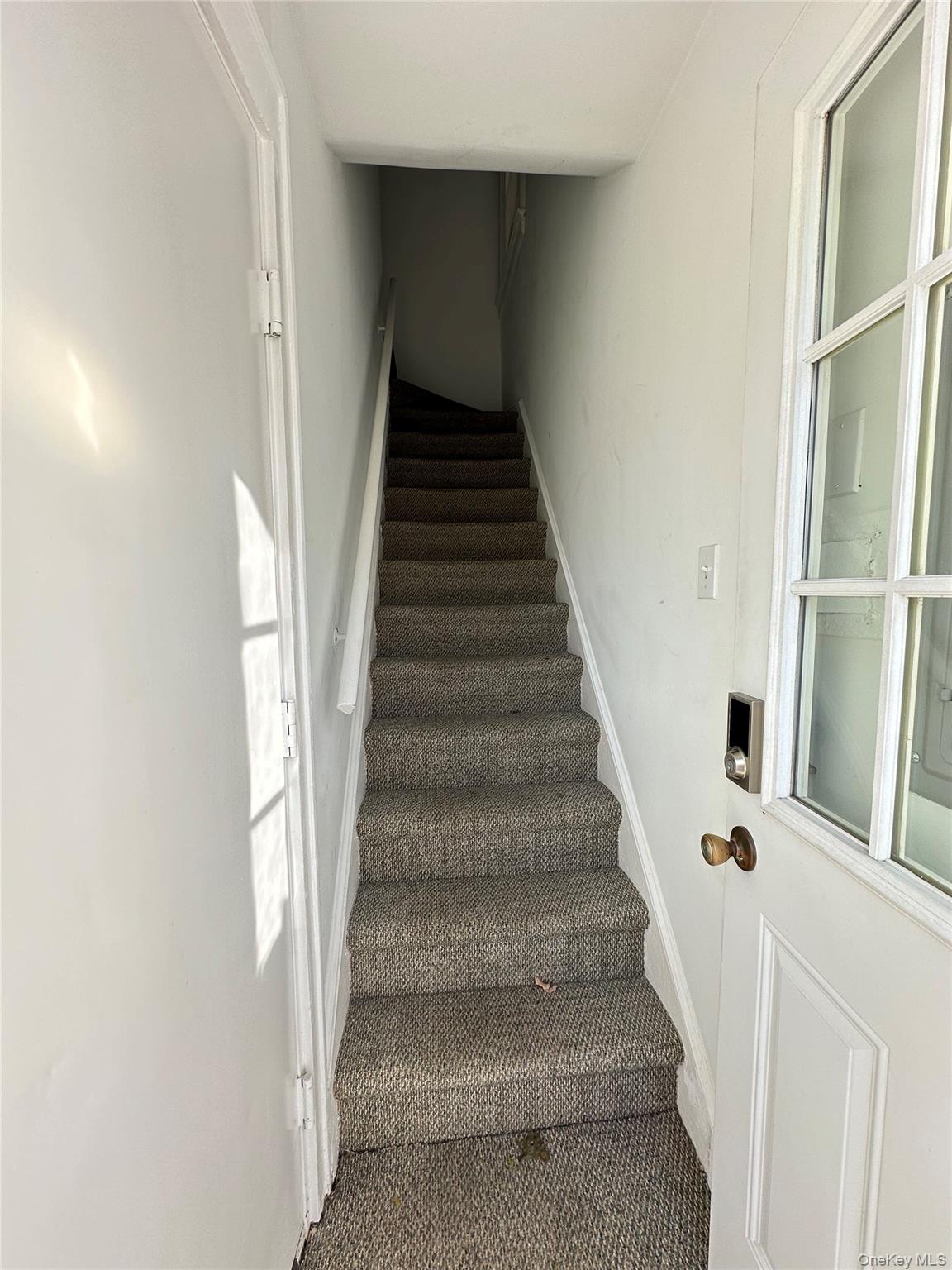 157 Clinton Avenue # 1, Huntington, NY 11743