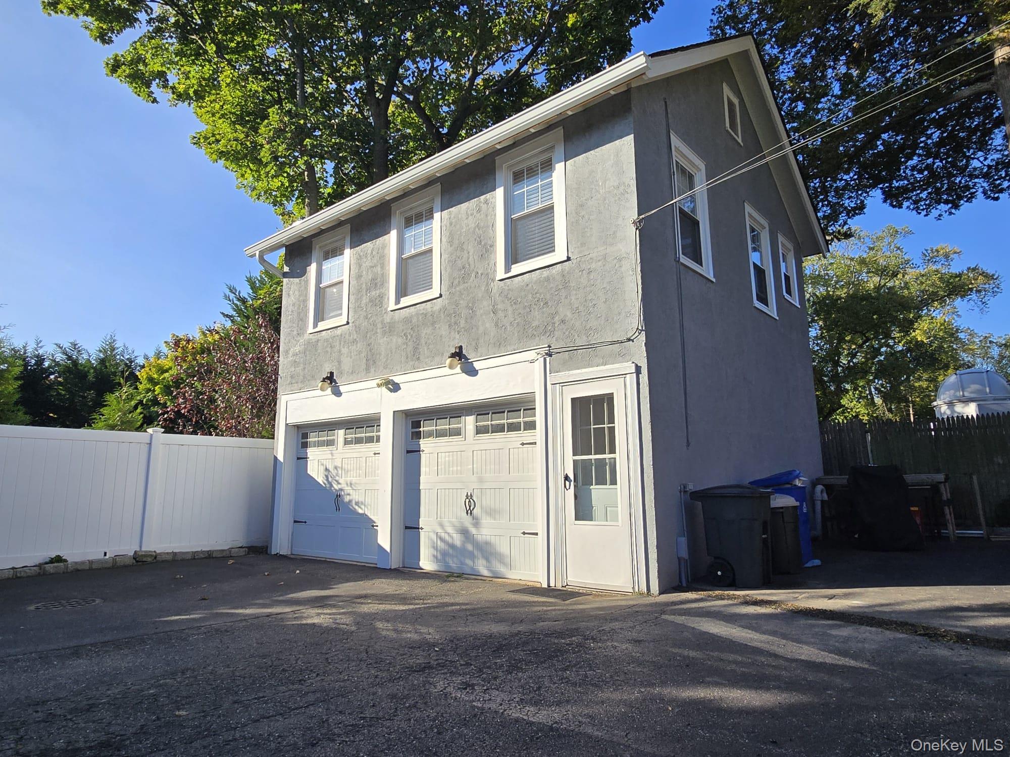 157 Clinton Avenue # 1, Huntington, NY 11743