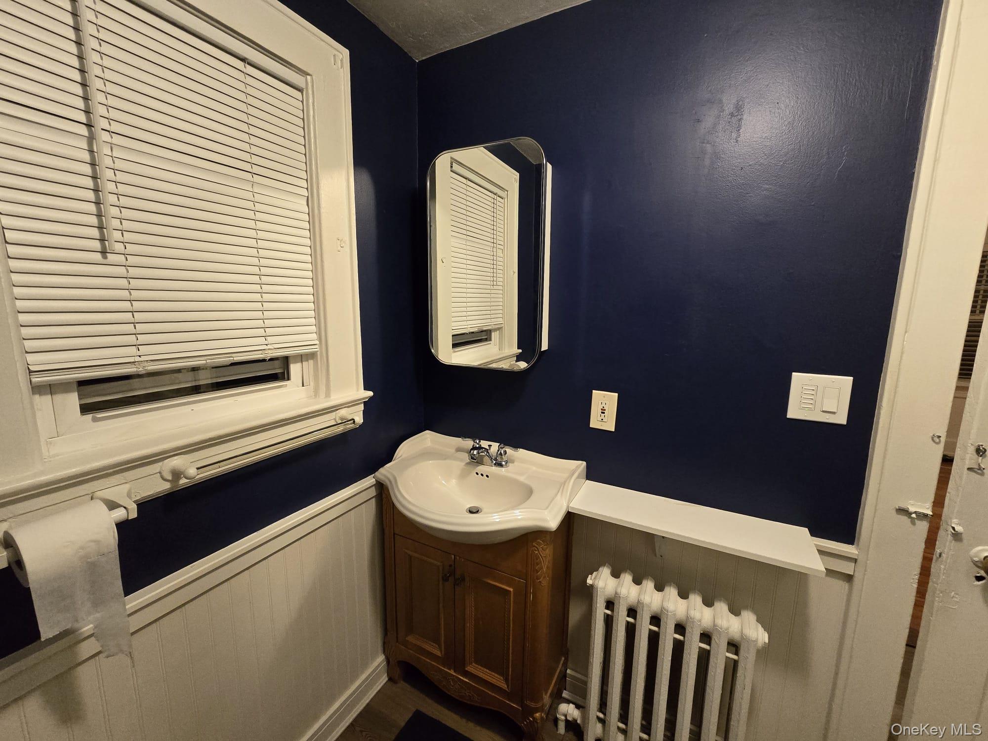 157 Clinton Avenue # 1, Huntington, NY 11743