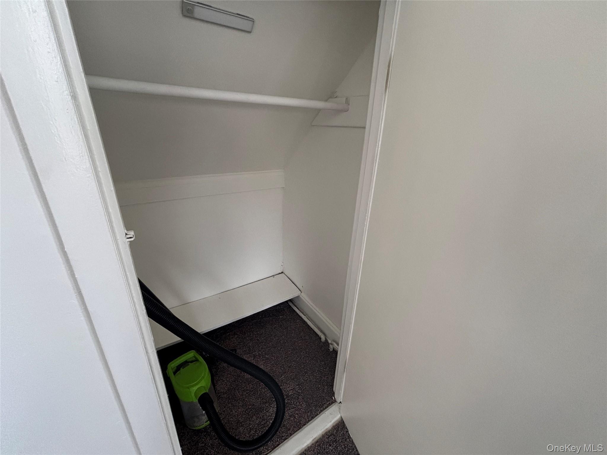 329 Hamilton Avenue, Hewlett, NY 11557