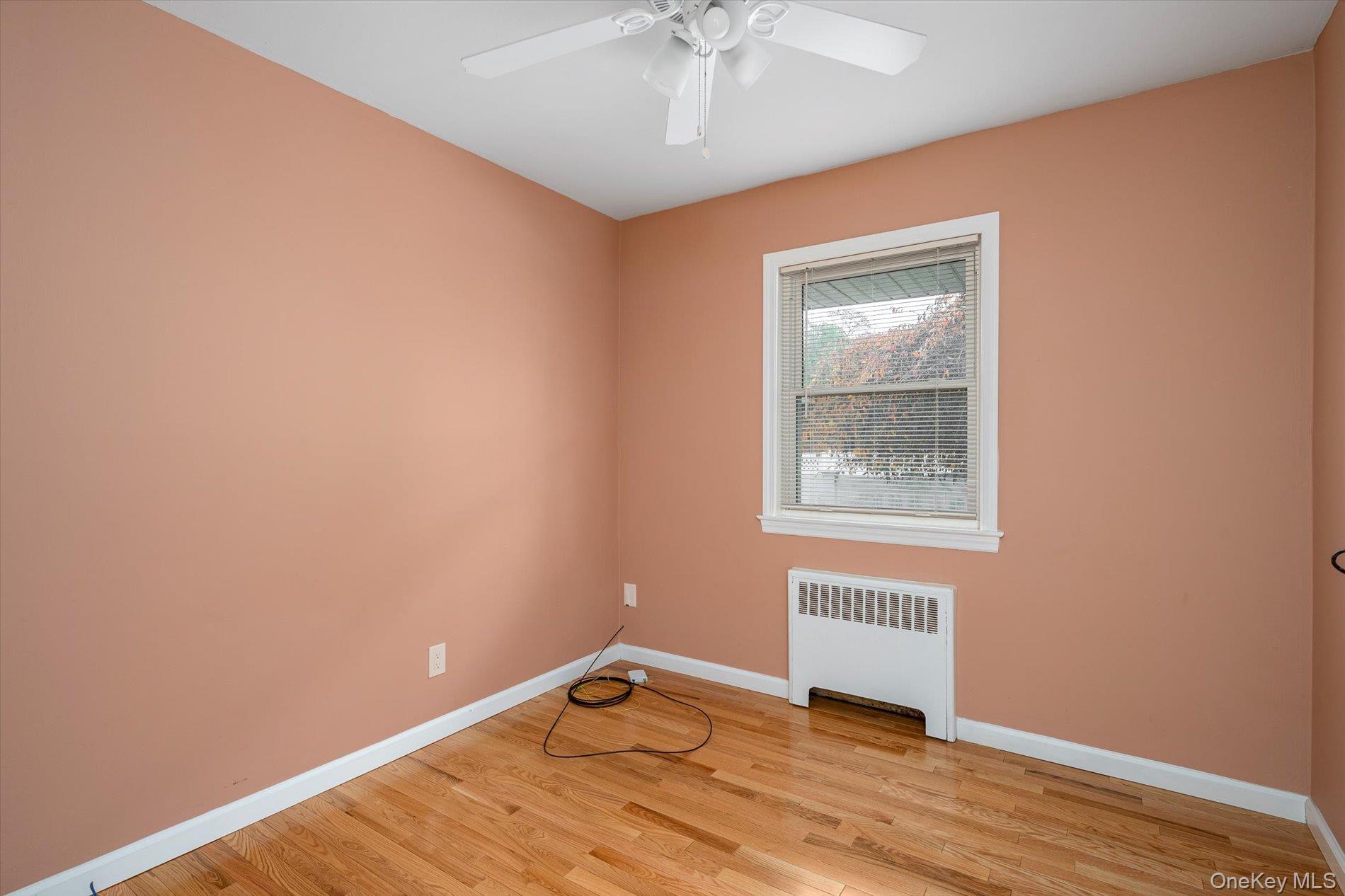 17 Evans Avenue, Farmingdale, NY 11735