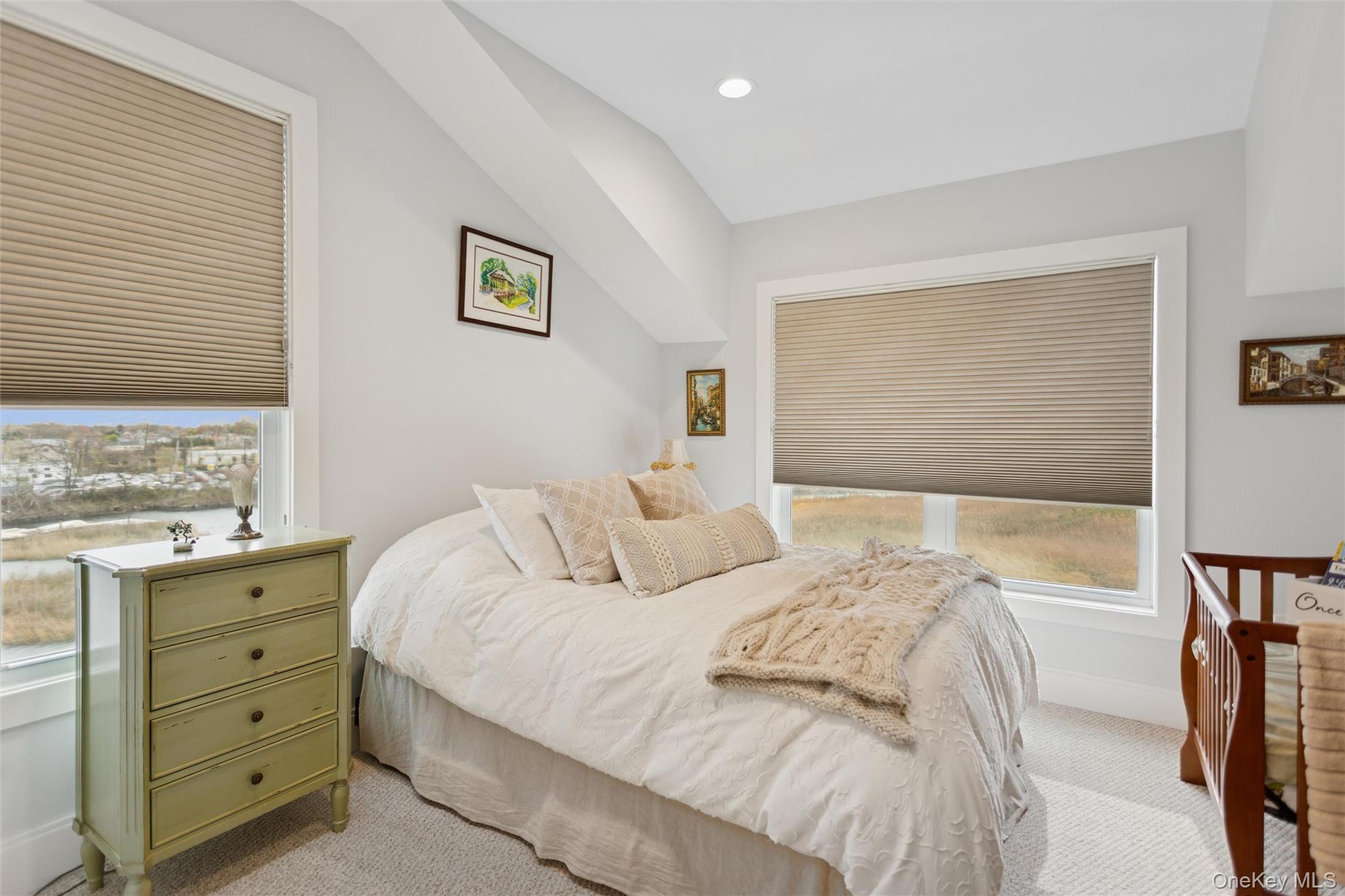 352 Marina Pointe Drive # 352, East Rockaway, NY 11518