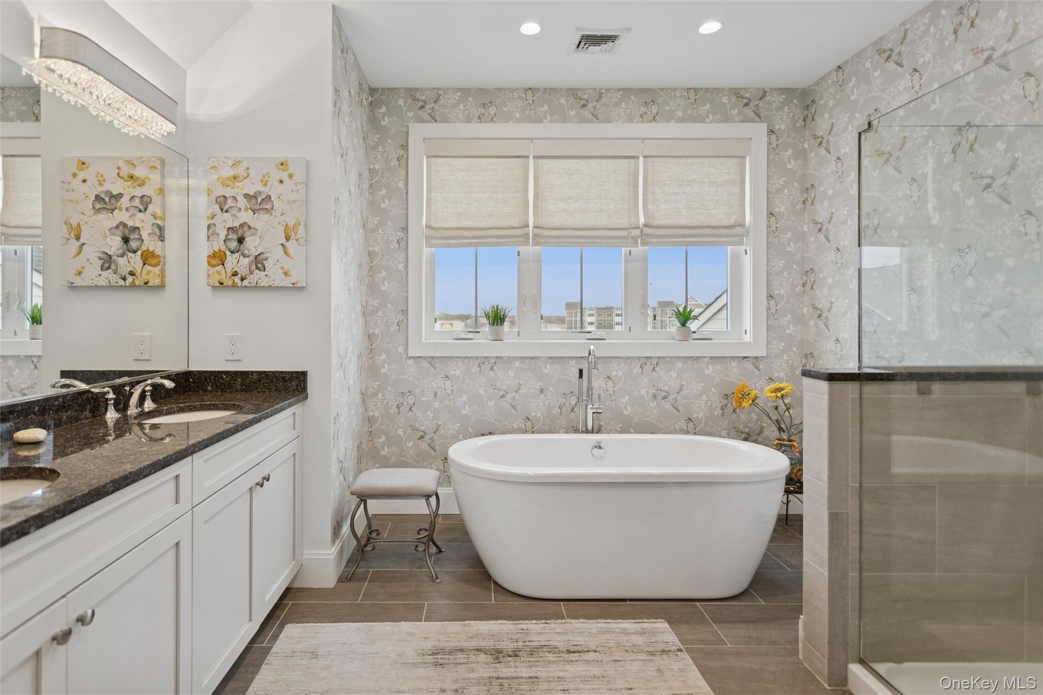 352 Marina Pointe Drive # 352, East Rockaway, NY 11518