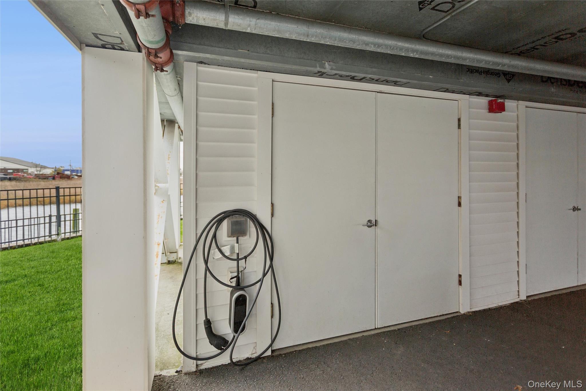 352 Marina Pointe Drive # 352, East Rockaway, NY 11518